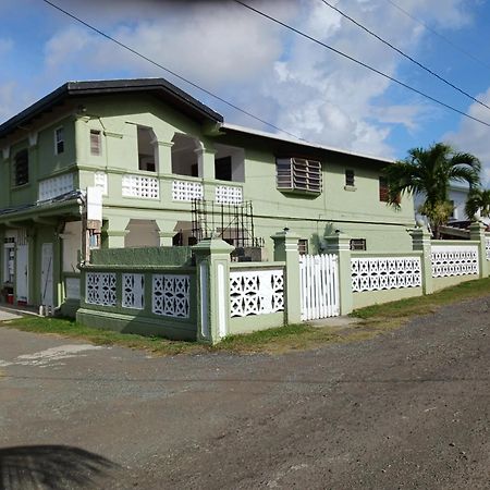Conveniently Located, Quiet & Amp; Comfortable Christiansted Exterior foto